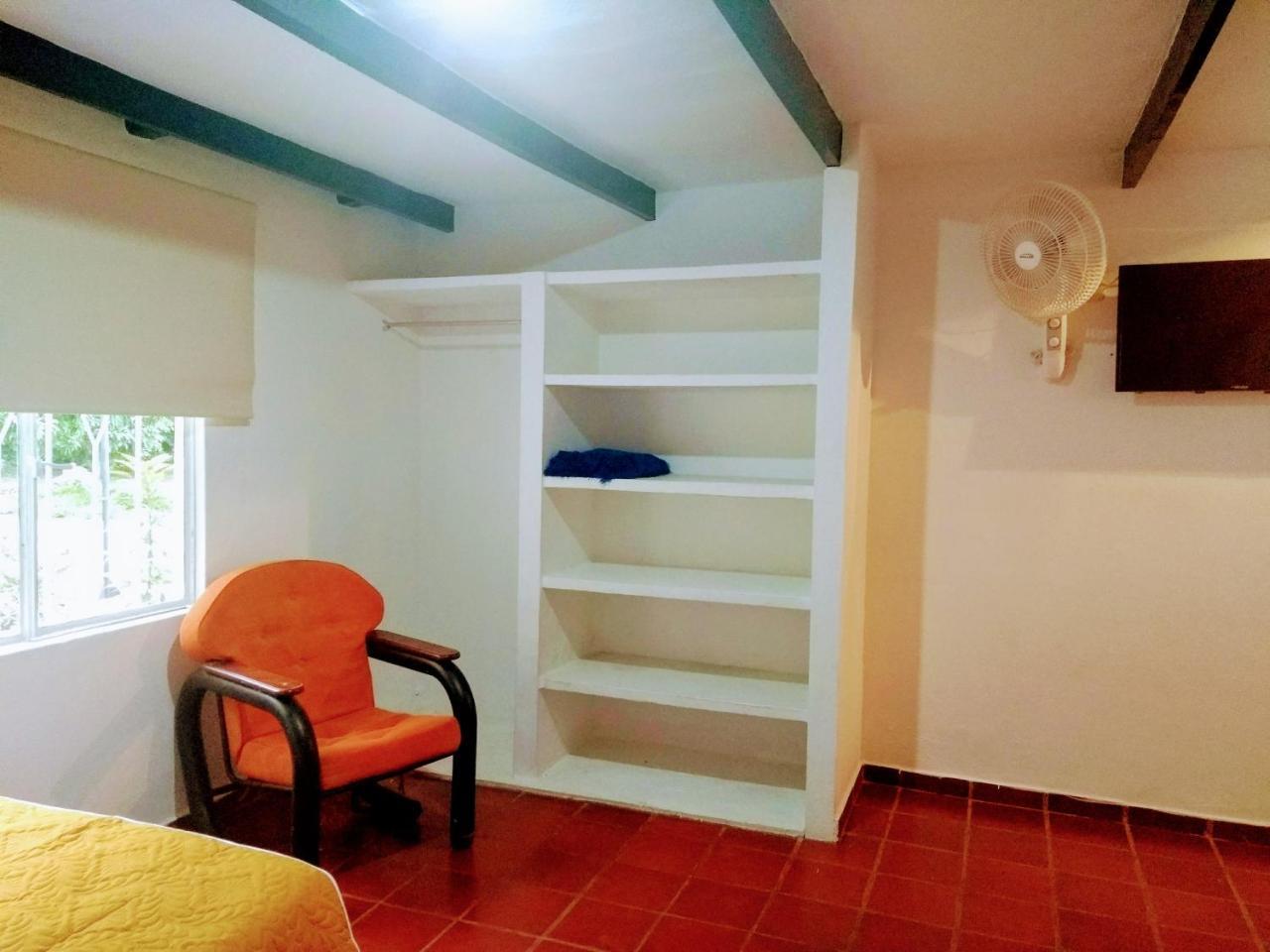 Hotel Playa By Marbar Hoteles Villeta Ngoại thất bức ảnh