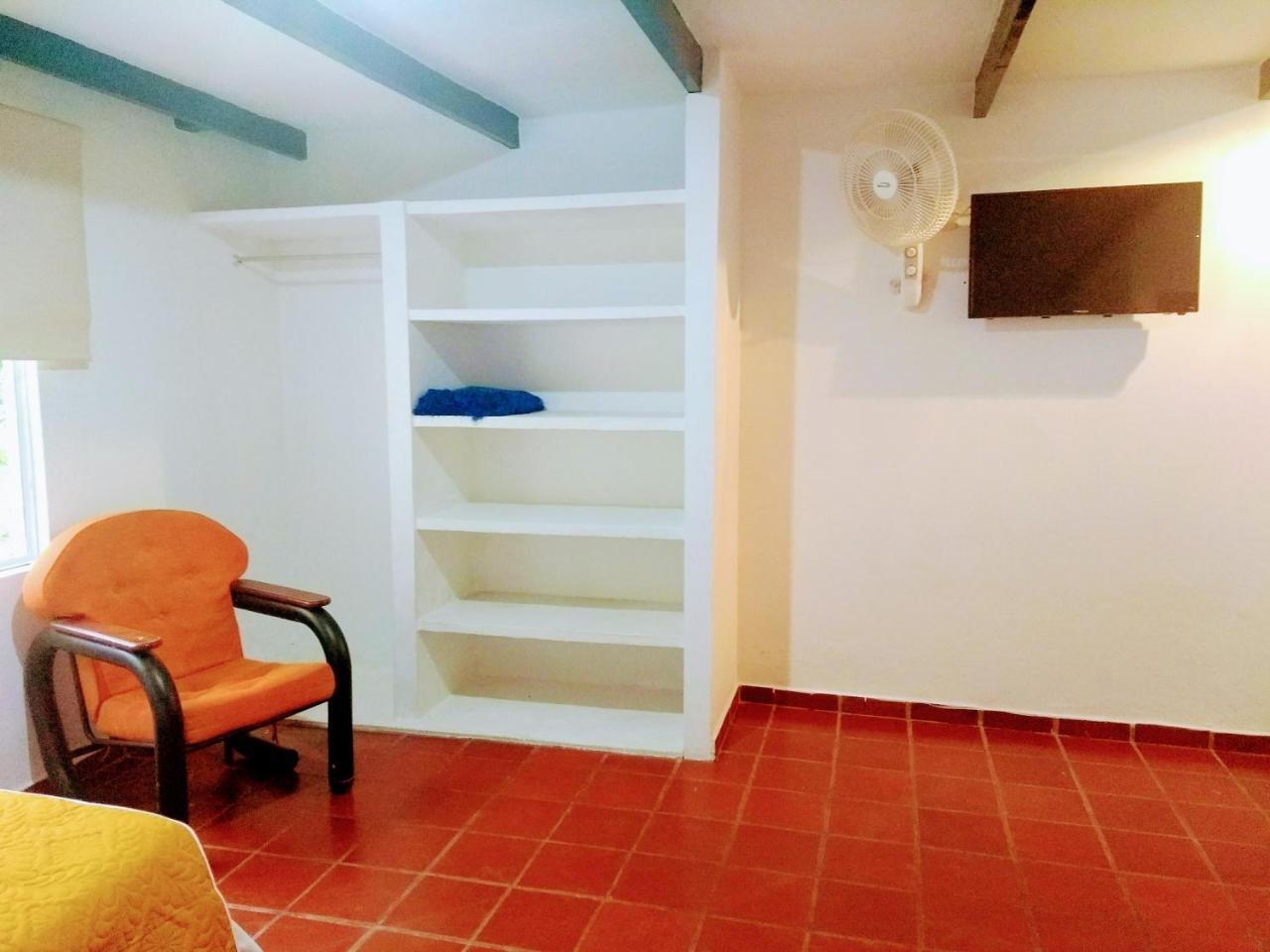 Hotel Playa By Marbar Hoteles Villeta Ngoại thất bức ảnh