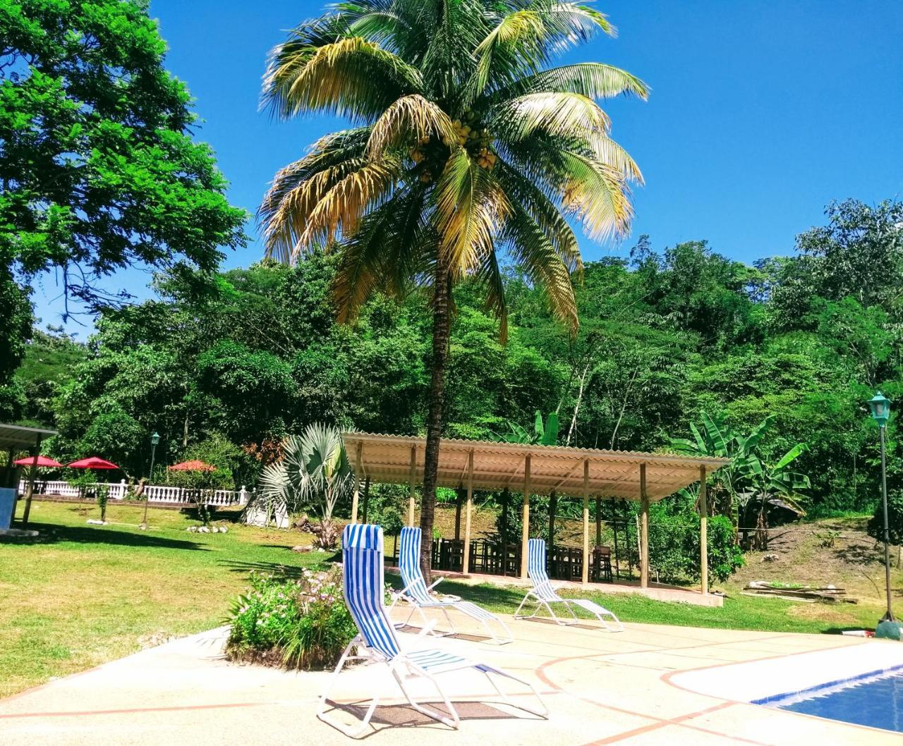 Hotel Playa By Marbar Hoteles Villeta Ngoại thất bức ảnh